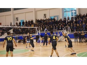 Çivril’de voleybol turnuvası sona erdi