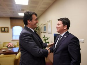 İki adaydan centilmenlik vurgusu