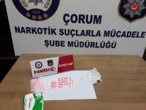 İç çamaşırında 115 adet ecstacy ele geçirildi