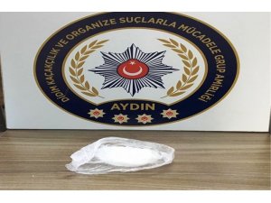 Getirdiği uyuşturucuyu satamadan yakalandı