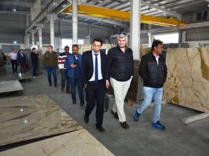 Doğaltaş ihracatçıları Hindistan’dan ihracat bağlantılarıyla döndü