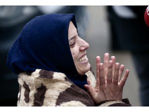 45 saat sonra sağ çıkarıldı