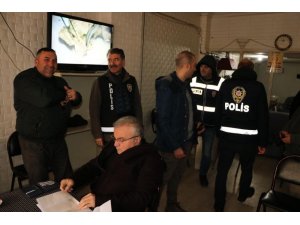 Sakarya polisi okul önlerinde kuş uçurtmuyor