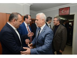 Bozbey: "Belediyeler hazır iş gücü konusunda sanayiye destek olmalı"