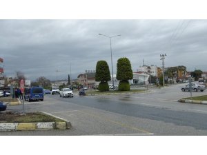 Manavgat’ta otomobilin çarptığı motosiklet sürücüsü yaralandı