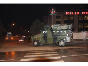 Komando birlikleri Suriye’ye türküler eşliğinde hareket etti