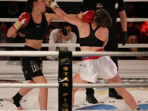 Adana’da Muay Thai turnuvası nefes kesti