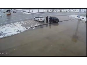 1 kişinin öldüğü 17 kişinin yaralandığı feci kaza kamerada