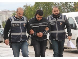 Lüks otomobiliyle 2 kişiyi öldüren 4 kişiyi yaralayan sürücü yakalandı