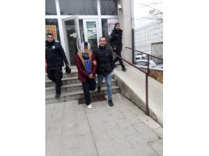 Aranan şüpheli denetimlerde yakalandı
