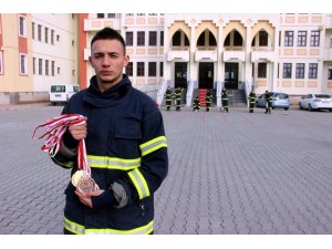 İtfaiye öğrencisi atletizmde Türkiye birincisi oldu