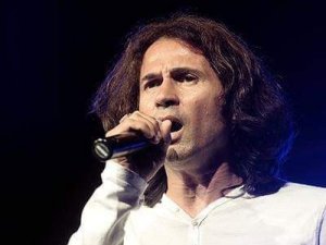 Meslekten ihraç edilen rockcı imam bağımsız aday oldu