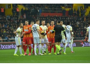 Kayserispor’un sırtı yere gelmiyor