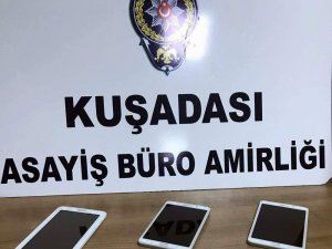 Kuşadası’nda 4 adet tablet çalan 2 şüpheli tutuklandı