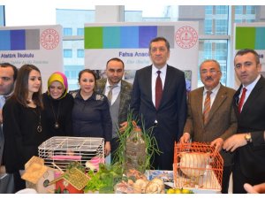 Selçuk öğrencilerin konserine katıldı