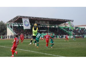 Salihli’de kazanan çıkmadı, puanlar paylaşıldı