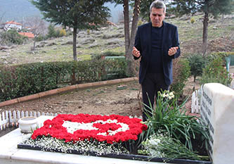 Türkiye'nin ilk şehit kadın pilotu anıldı