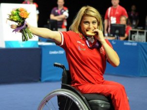 Nazmiye Muslu Dünya Şampiyonu