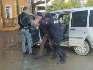 Polisin şüphelendiği şahın 5 yıl hapis cezasının olduğu öğrenildi