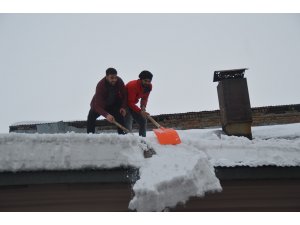 Doğu Anadolu'da 69 köy ve mahalle yolu kapalı