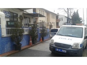 Depodan demir çalan hırsızlar yakalandı