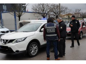 Kocaeli’de aranması olan 27 kişi okul önü denetimlerde yakalandı