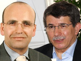 Davutoğlu'na tam not!