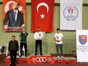 Hilmi Taha Ekenler ikinci oldu