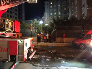 Enkaz alanındaki çalışmaların en net görüntüsü kamerada