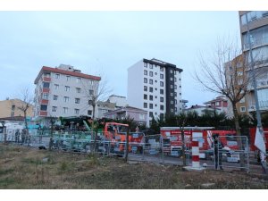 Çekmeköy’de düşen helikopterin enkaz çalışmaları devam ediyor