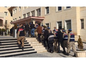 Siirt’te PKK’ya yardım eden 3 kişi tutuklandı