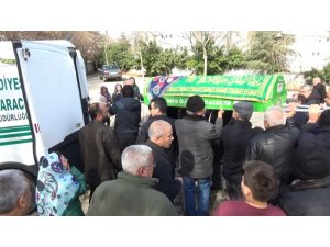 Su kanalında ölü bulunan kadın toprağa verildi