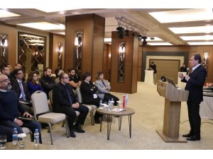 Seçer, iş dünyası ile bir araya geldi