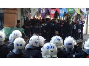 Yürüyüşe müdahale: 9 gözaltı