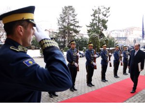 Türkiye'nin Priştine Büyükelçisi Sakar görevine başladı