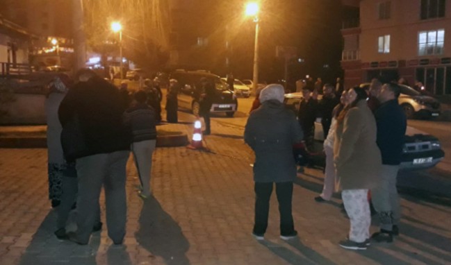 Çankırı'da 4,7 şiddetinde deprem...
