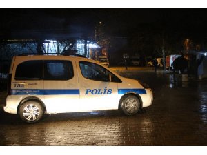 Kahvehane önünde silahlı saldırı: 1 yaralı