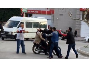Adana’da yaya geçidi kavgası