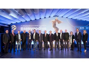 25’inci yılını kutlayan Turkcell çeyrek asırlık ilk müşterilerini ağırladı