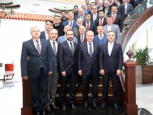 "Rize-Artvin Havalimanı'nı 2020 yılı sonunda hizmete açacağız"