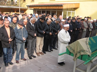 Volkan Ertetik'in annesi vefat etti