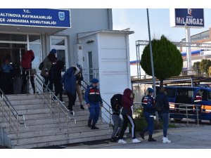 Yalova jandarmasından fuhuş operasyonu