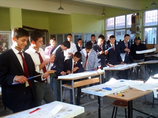 Karapınar'da model uçak yapım kursu açıldı