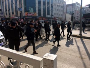 HDP’li vekil polis memurunun kolunu ısırdı