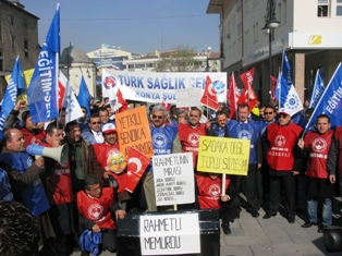 Konya'da bazı memurlar iş bıraktı