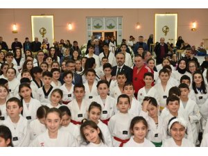 Uçan tekmelerin sertifikası Aktaş’tan