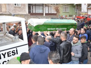 Eski eşi tarafından öldürülen kadın son yolculuğuna uğurlandı