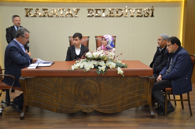 Başkan Hançerli 14 Şubatta evlenen çiftlerin mutluluğunu paylaştı