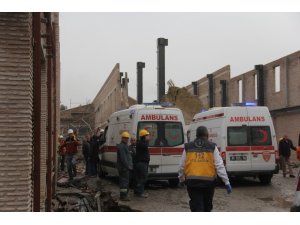 Müze inşaatında duvar çöktü işçiler basın mensuplarına saldırdı
