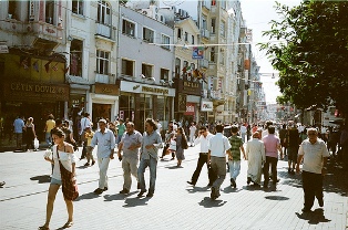 Dünya nüfusunun yarısı şehirlerde yaşıyor